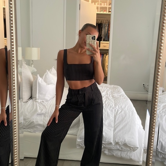 No room in my closet ahah - Picture 2 of 3